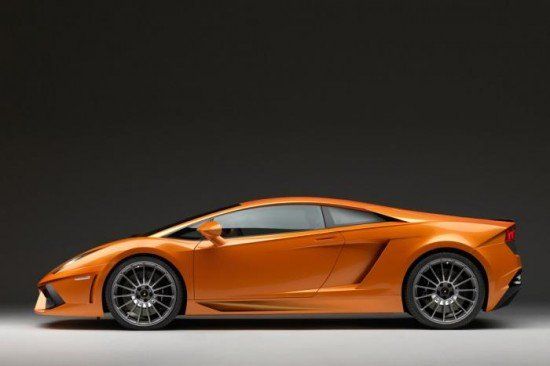 Lamborghini Cabrera будет оснащен атмосферным силовым агрегатом