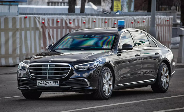 Российские спецслужбы обзавелись "санкционным" Mercedes-Benz S-класса за миллион евро